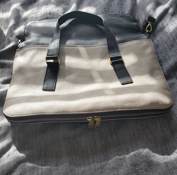 Fossil Handbag - Picture 6 of 9